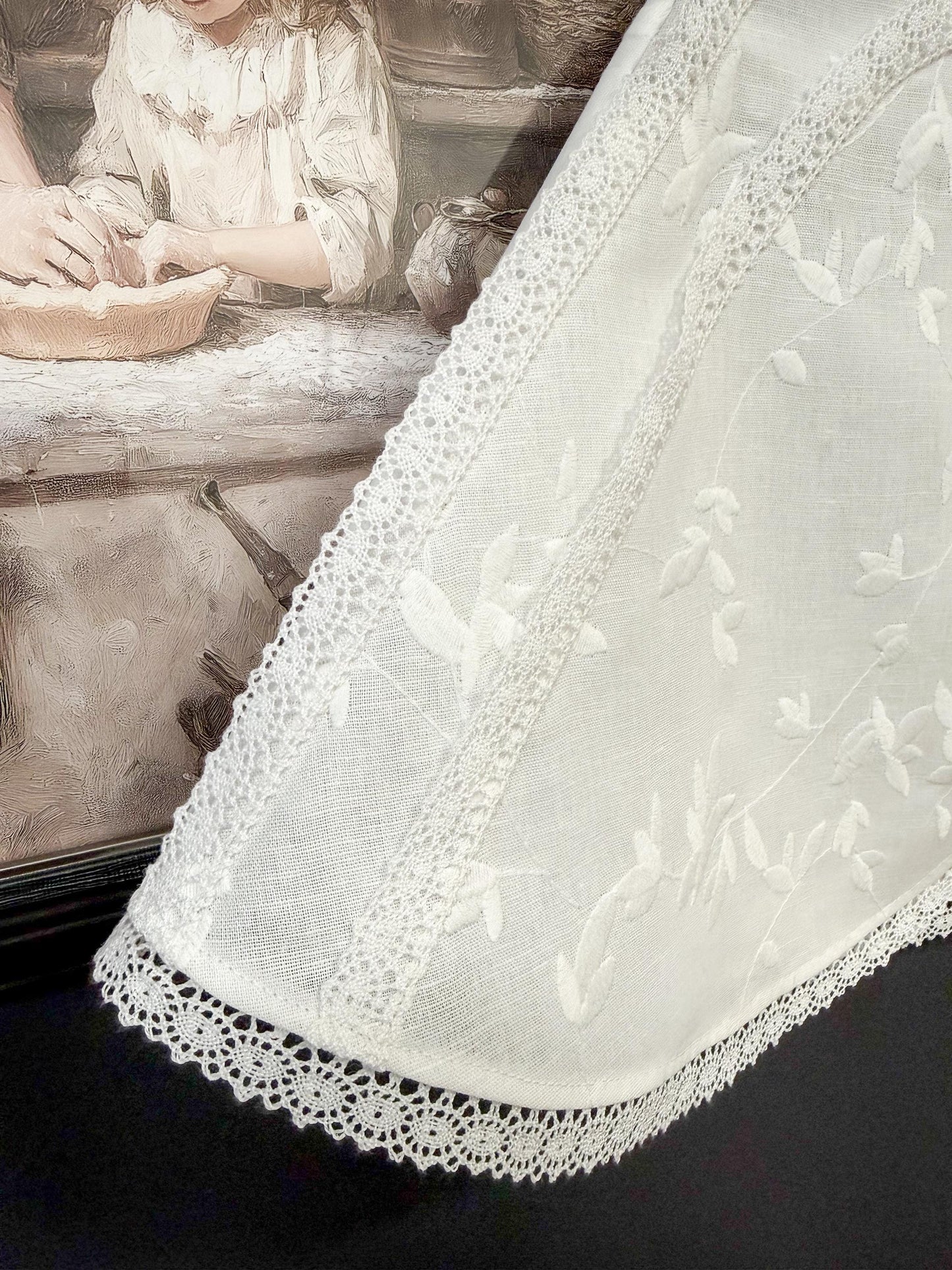 The Éloise baptism cape